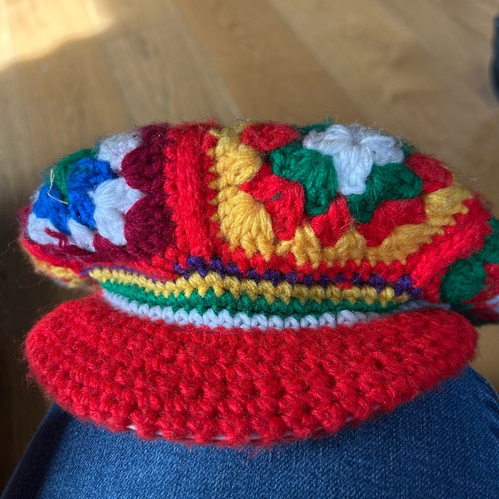 VTG Colorful Crochet Beret Hat